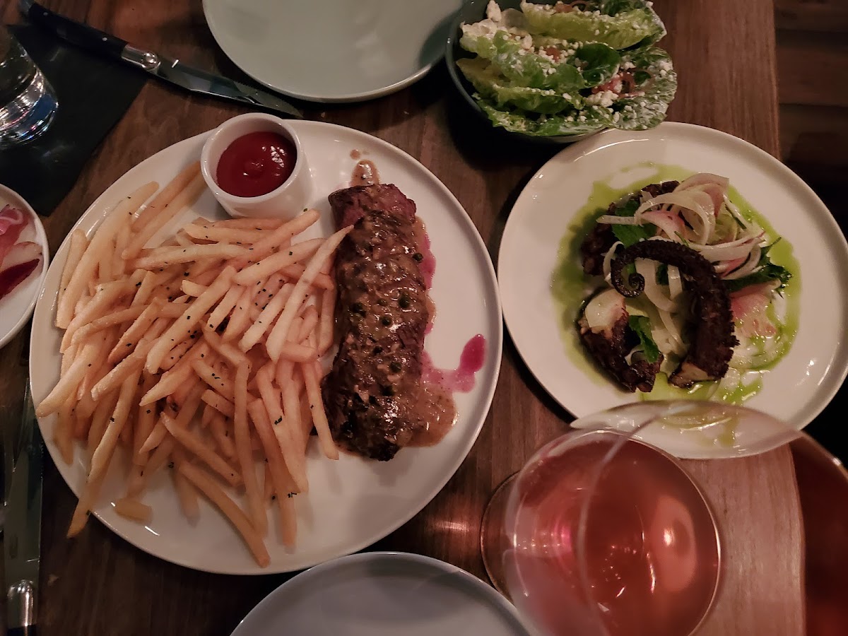 Melanie Restaurant-4